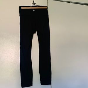 Lululemon Leggings size 6 25”